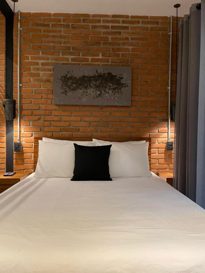 Hotel Oxu Solo Adultos Valle de Bravo Exterior foto